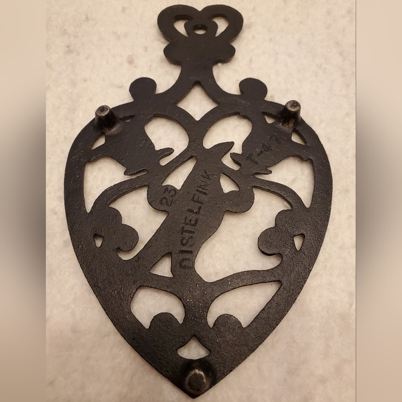Bird and Flowers Heart Shaped Vintage Cast Iron Distelfink Trivet - Picture 2 of 2